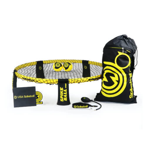 aufgebautes Spikeball Pro Set