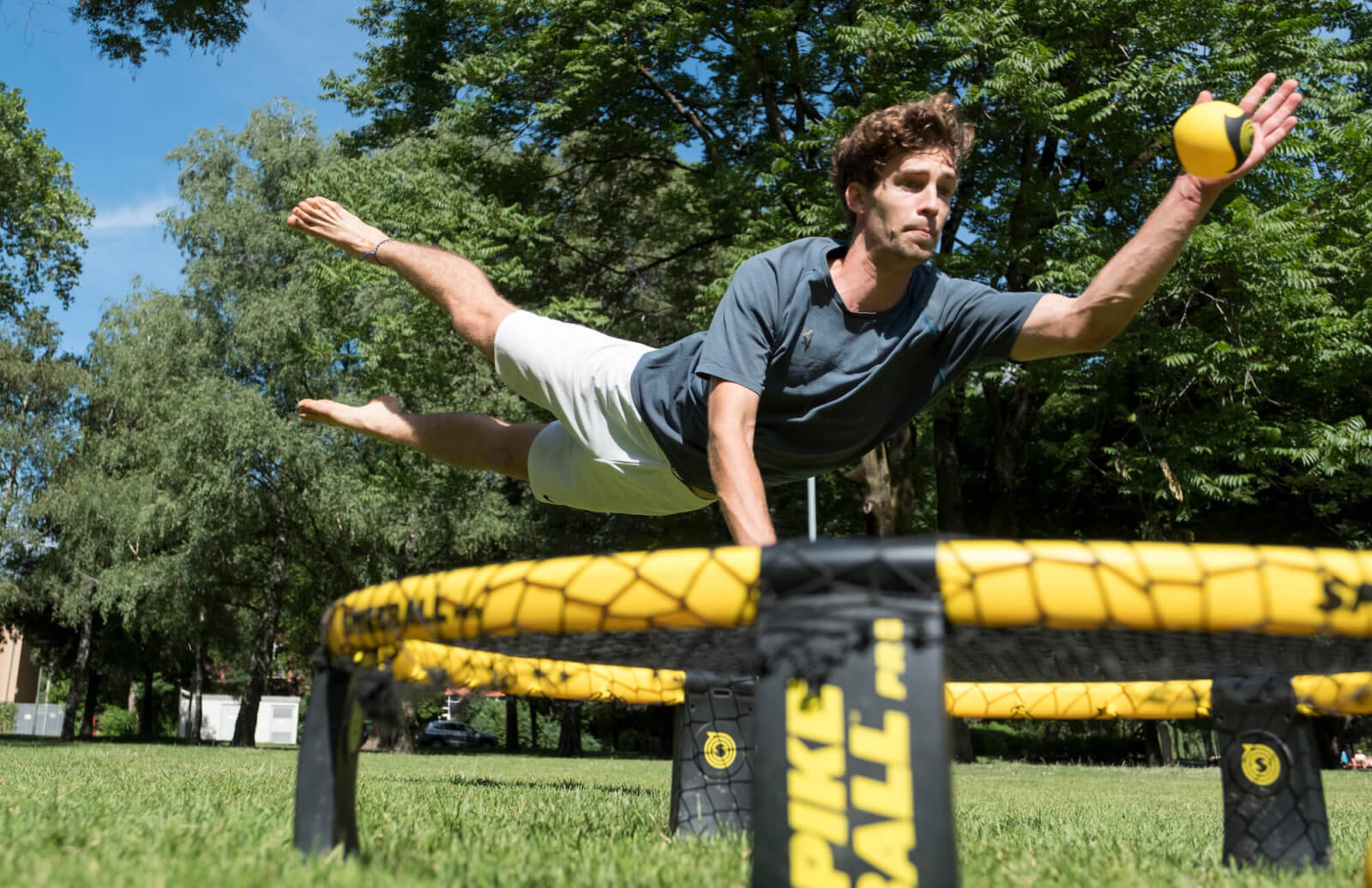 Infos über Roundnet & Spikeball™ Sets - Spikeball™ Roundnet Deutschland